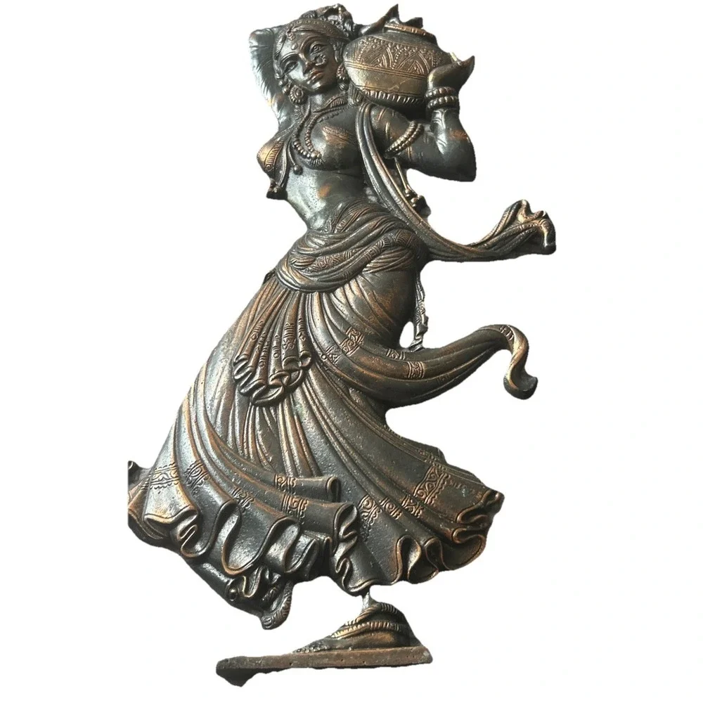 Metal India Moroccan Lady Woman Wall Décor Wall Hanging Exotic Holding Pot Dress
